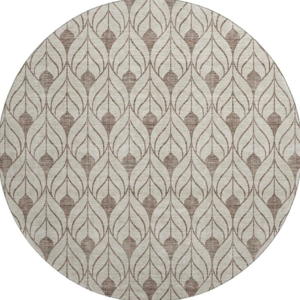 HomeRoots 8' Brown and Beige Geometric Round Rug - Washable, UV Protected, Perfect for High-Traffic Spaces! 673696