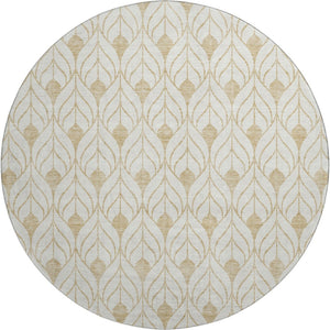 HomeRoots 8' Gold and Ivory Geometric Washable Round Rug - Stylish, Durable, and UV-Protected for Any Space 673708