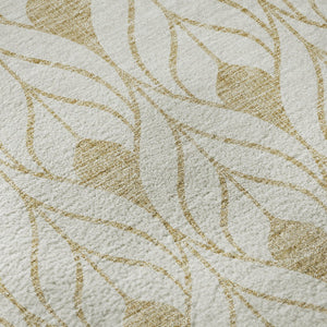 HomeRoots 8' Gold and Ivory Geometric Washable Round Rug - Stylish, Durable, and UV-Protected for Any Space 673708