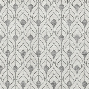 HomeRoots 5' X 8' Gray And Ivory Geometric Area Rug - Washable, UV Protected, Stylish & Durable for Any Space 673713