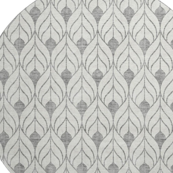 HomeRoots 8' Gray and Ivory Geometric Round Rug - Washable, UV Protected, Stain-Resistant for High-Traffic Areas 673714