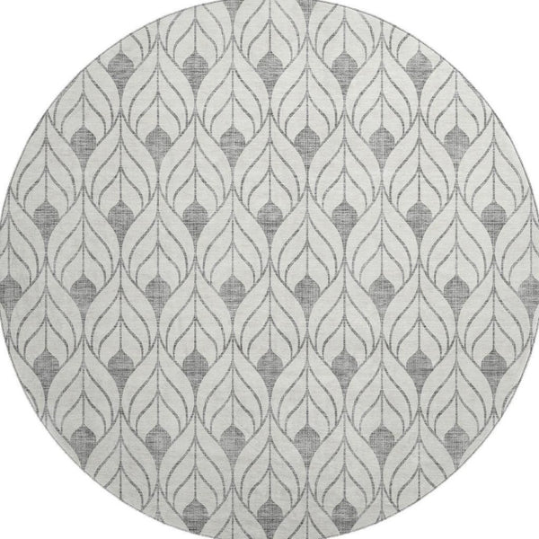 HomeRoots 8' Gray and Ivory Geometric Round Rug - Washable, UV Protected, Stain-Resistant for High-Traffic Areas 673714