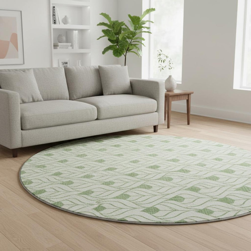 HomeRoots 8' Green and Ivory Geometric Washable Round Rug with UV Protection for Homes, Patios & Playrooms 673720