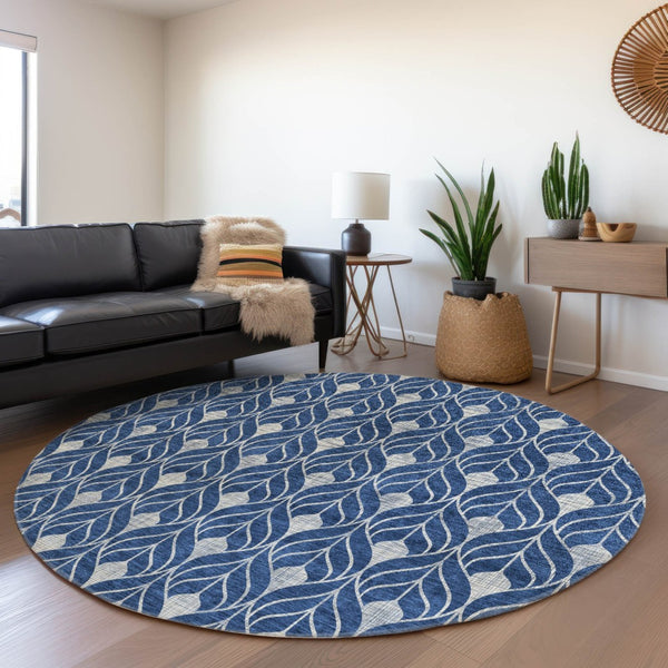 HomeRoots 8' Navy Blue and Gray Geometric Round Rug - Washable, UV-Protected, Stain-Resistant for High Traffic Areas 673732