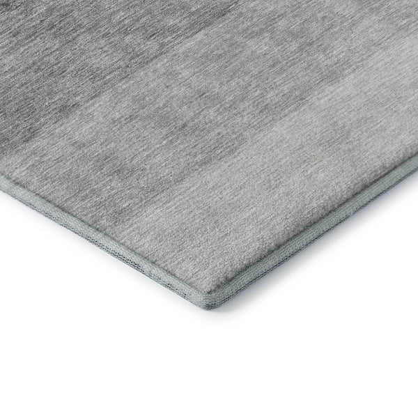 HomeRoots 5' Black & Gray Ombre Washable Area Rug - Stylish, Durable, UV Protected for Modern Homes & Pets 673767