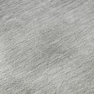 HomeRoots 8' Gray and Silver Ombre Round Rug - Washable, UV Protected, Durable for High-Traffic Spaces! 673786