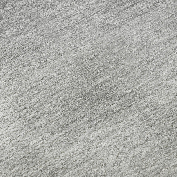 HomeRoots 8' Gray and Silver Ombre Round Rug - Washable, UV Protected, Durable for High-Traffic Spaces! 673786