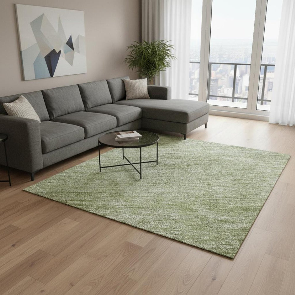 HomeRoots 8' X 10' Green And Ivory Ombre Area Rug - Stylish, Washable, UV-Protected, Perfect for High-Traffic Spaces 673793