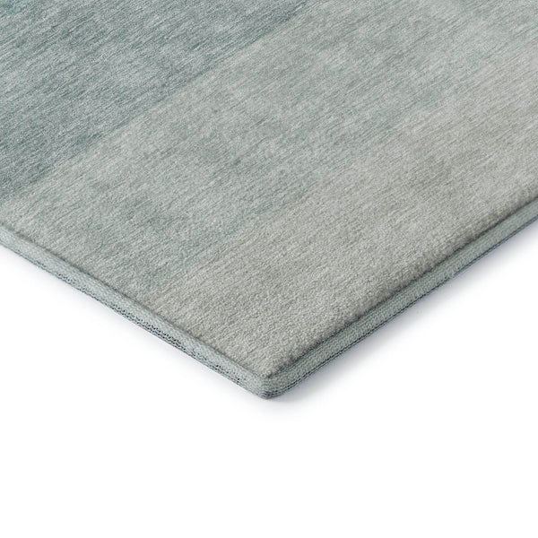 HomeRoots 8' Teal Ombre Round Rug - Washable, UV Protected, Stylish Design for Homes with Kids & Pets 673816
