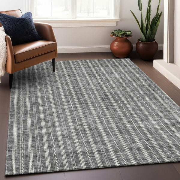 HomeRoots 5' X 8' Gray And Ivory Striped Area Rug - Washable, UV Protected, Stain-Resistant for Homes with Pets 673845