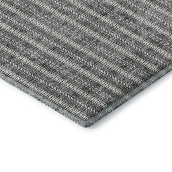 HomeRoots 5' X 8' Gray And Ivory Striped Area Rug - Washable, UV Protected, Stain-Resistant for Homes with Pets 673845