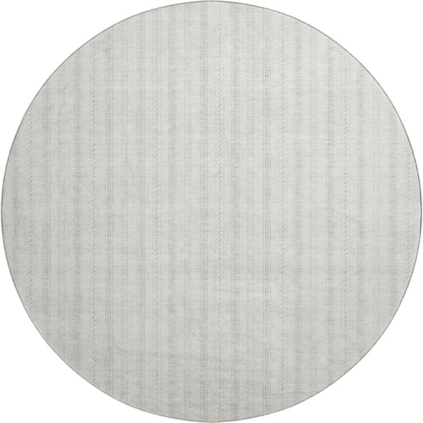 HomeRoots 8' Ivory And Beige Striped Round Rug - Washable, UV Protected, Perfect for Living Spaces & Pets! 673852