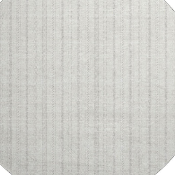 HomeRoots 8' Ivory And Beige Striped Round Rug - Washable, UV Protected, Perfect for Living Spaces & Pets! 673852