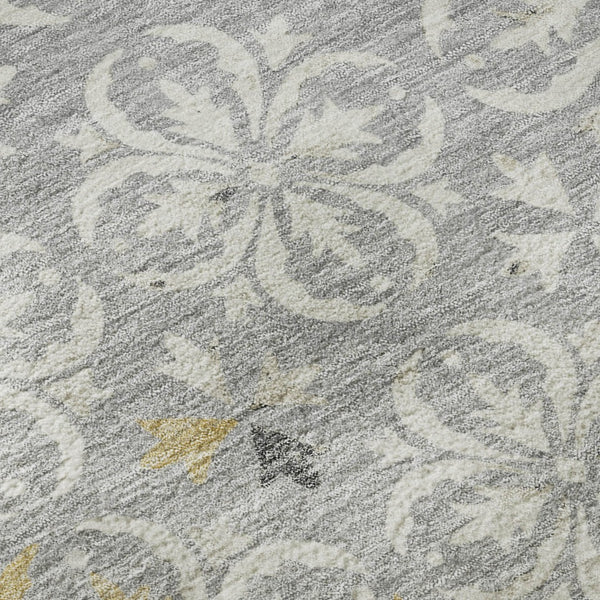HomeRoots 8' Gray and Ivory Floral Round Rug - Washable, UV Protected, Durable Design for Indoor & Outdoor Use 673930