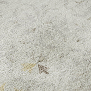 HomeRoots 8' Ivory and Beige Floral Washable Round Rug - Durable, UV-Protected, Stain-Resistant Elegance 673942