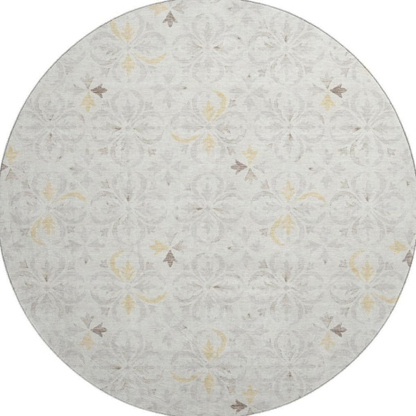 HomeRoots 8' Ivory and Beige Floral Washable Round Rug - Durable, UV-Protected, Stain-Resistant Elegance 673942