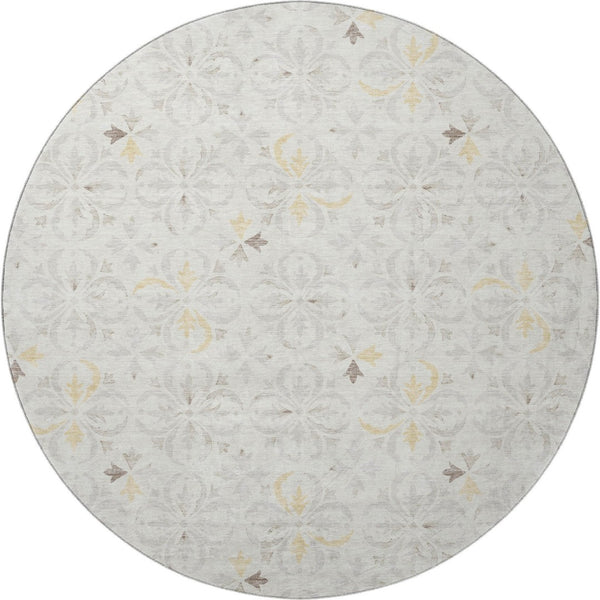 HomeRoots 8' Ivory and Beige Floral Washable Round Rug - Durable, UV-Protected, Stain-Resistant Elegance 673942