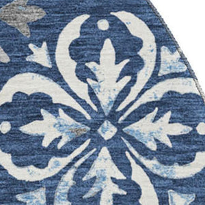 HomeRoots 8' Navy Blue & Ivory Floral Round Rug - Stain-Resistant, UV Protected, Washable for Easy Care! 673954