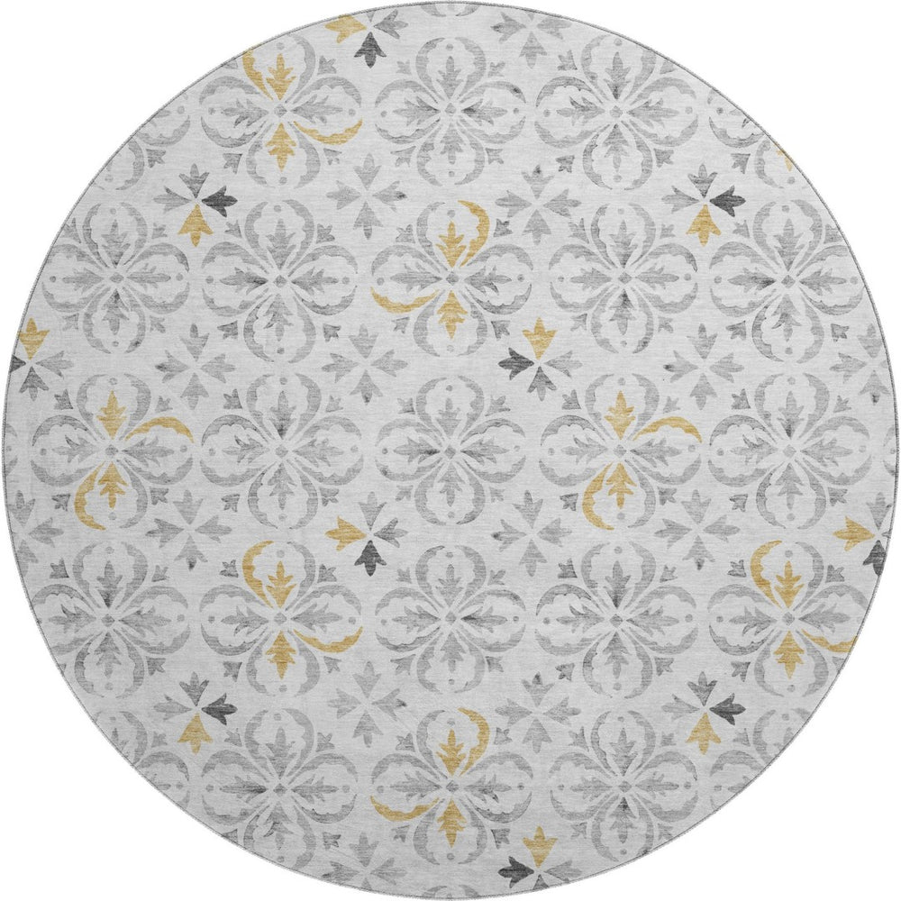 HomeRoots 8' Silver and Gray Floral Round Rug - Washable, UV-Protected, Durable Design for All Spaces 673966