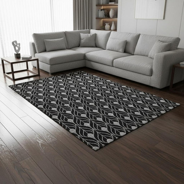 HomeRoots 8' X 10' Black And Gray Geometric Area Rug - Washable, UV Protected, Stain Resistant for Busy Homes 673985