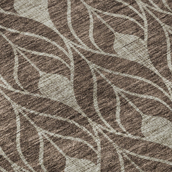 HomeRoots 8' Brown and Beige Geometric Round Rug - Washable, UV-Protected, Non-Slip, Durable Design for Homes 673990