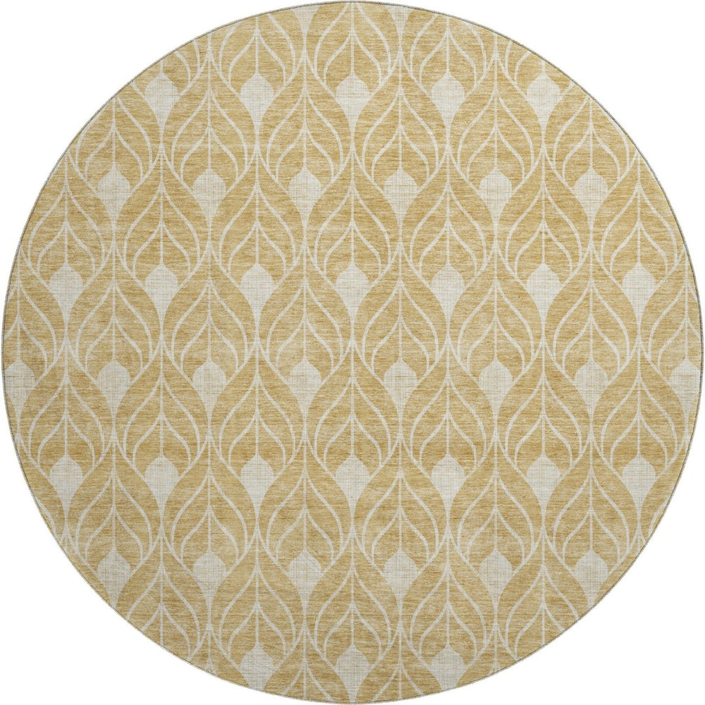 HomeRoots 8' Gold and Beige Geometric Round Rug - Washable, Stain-Resistant, UV Protected for High Traffic Areas 674002