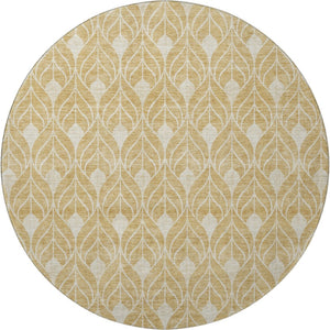HomeRoots 8' Gold and Beige Geometric Round Rug - Washable, Stain-Resistant, UV Protected for High Traffic Areas 674002