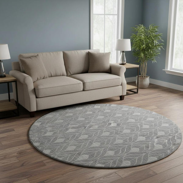 HomeRoots 8' Gray and Silver Geometric Round Rug - Washable, UV Protected, Perfect for High-Traffic Areas! 674008