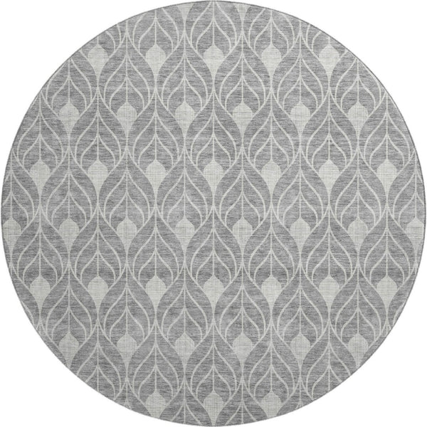 HomeRoots 8' Gray and Silver Geometric Round Rug - Washable, UV Protected, Perfect for High-Traffic Areas! 674008