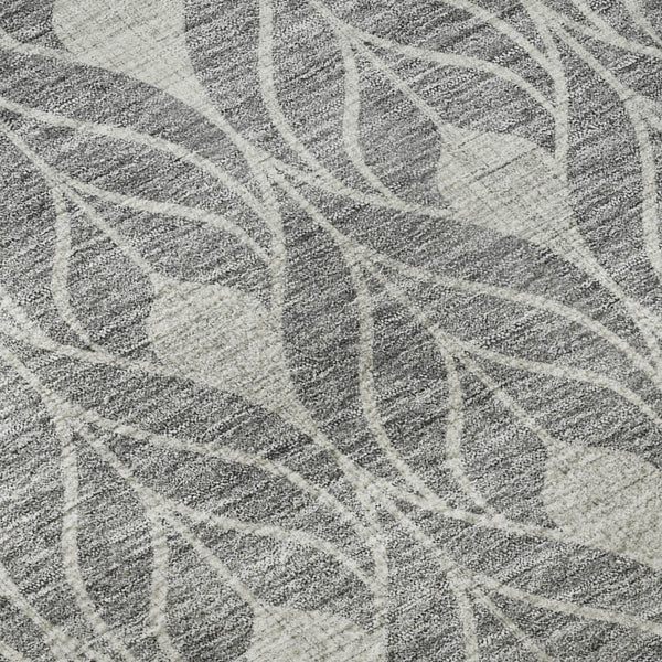 HomeRoots 8' Gray and Silver Geometric Round Rug - Washable, UV Protected, Perfect for High-Traffic Areas! 674008