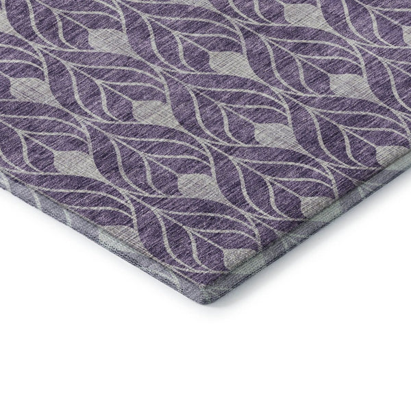 HomeRoots 8' Purple and Gray Geometric Washable Round Rug - Durable, Stain-Resistant, UV-Protected Design! 674038