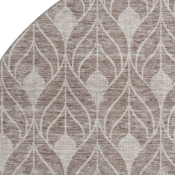 HomeRoots 8' Taupe and Beige Geometric Round Rug - Washable, UV Protected, Durable for High-Traffic Areas 674044