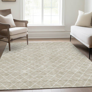 HomeRoots 5' X 8' Beige And Ivory Geometric Area Rug - Washable, UV Protected, Stain-Resistant for Busy Homes 674055