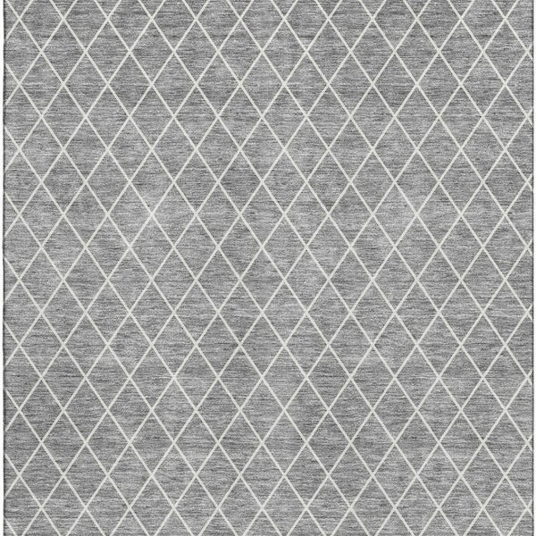 HomeRoots 5' Gray and Ivory Geometric Area Rug - Washable, UV Protected, Stain Resistant for Modern Homes 674079