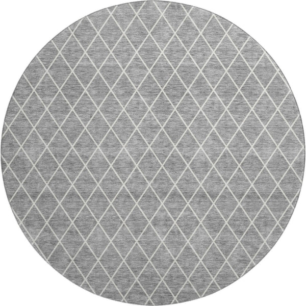 HomeRoots 8' Gray And Ivory Geometric Round Rug - Washable, UV Resistant, Stylish Centerpiece for Busy Homes 674080