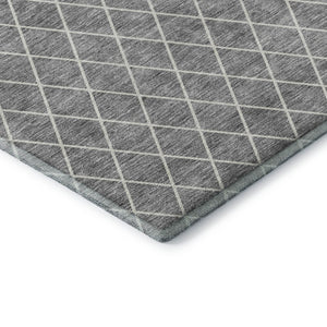HomeRoots 8' X 10' Gray And Ivory Geometric Washable Area Rug - Stylish, Durable, UV-Protected for Modern Spaces 674081
