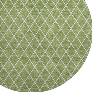 HomeRoots 8' Stylish Green and Ivory Geometric Round Rug - Machine Washable, UV Protected, Stain Resistant! 674086
