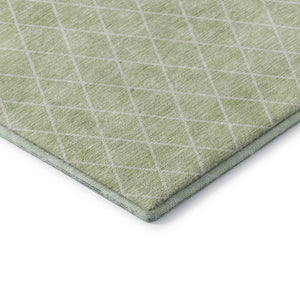 HomeRoots 8' X 10' Modern Mint Green Geometric Area Rug – Washable, UV Protected & Stain-Resistant Design! 674105