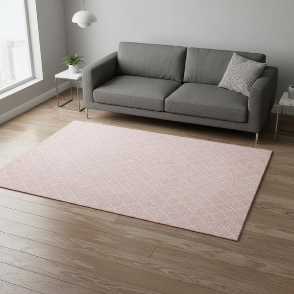 HomeRoots 5' Pink & Ivory Geometric Washable Area Rug - Durable, Stain-Resistant, UV Protected for Homes 674115