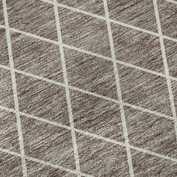 HomeRoots 8' Taupe and Ivory Geometric Round Rug - Washable, UV-Protected, Durable for High-Traffic Areas 674122