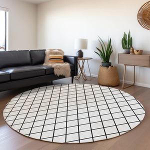 HomeRoots 8' Modern Geometric Washable Round Rug with UV Protection - Durable, Stain-Resistant, Ideal for High-Traffic Areas 674134