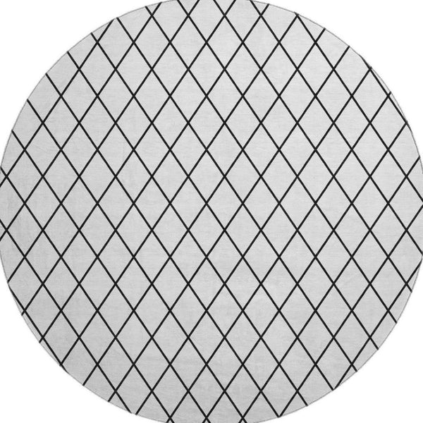 HomeRoots 8' Modern Geometric Washable Round Rug with UV Protection - Durable, Stain-Resistant, Ideal for High-Traffic Areas 674134