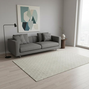HomeRoots 5' X 8' Beige and Ivory Geometric Area Rug - Washable, UV Protected, Stain-Resistant for Busy Homes 674139