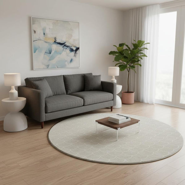HomeRoots 8' Beige and Ivory Geometric Round Rug - Washable, UV-Protected, Stylish, and Durable for Any Room! 674140