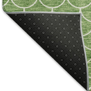 HomeRoots 8' Green and Ivory Geometric Round Rug - Washable, UV-Protected, Stylish & Durable for High-Traffic Areas 674170