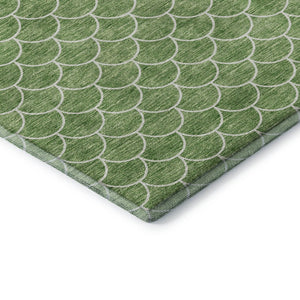 HomeRoots 8' Green and Ivory Geometric Round Rug - Washable, UV-Protected, Stylish & Durable for High-Traffic Areas 674170