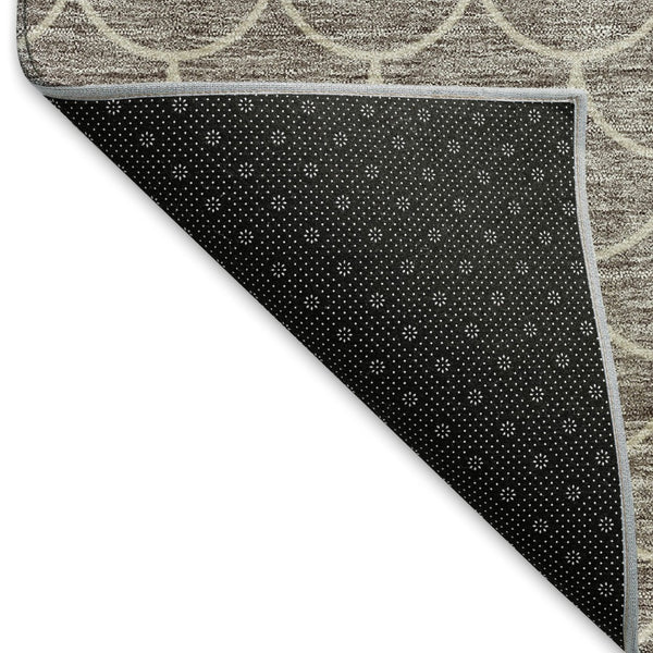 HomeRoots 8' Taupe and Ivory Geometric Round Rug - Washable, UV-Protected, Stain-Resistant, Modern Design! 674188