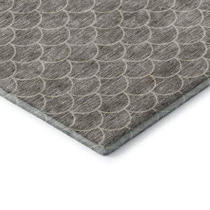 HomeRoots 8' Taupe and Ivory Geometric Round Rug - Washable, UV-Protected, Stain-Resistant, Modern Design! 674188