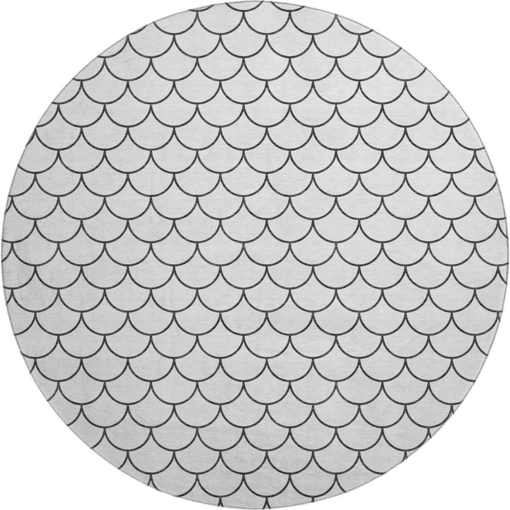 HomeRoots 8' Stylish White and Gray Geometric Washable Round Rug with UV Protection for Modern Homes 674200
