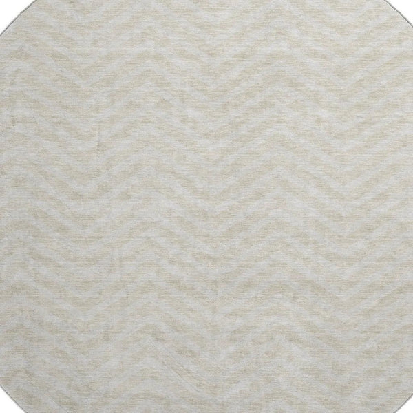 HomeRoots 8' Beige Chevron Round Rug - Stylish, Washable, UV-Protected, Non-Slip Design for Busy Homes 674218